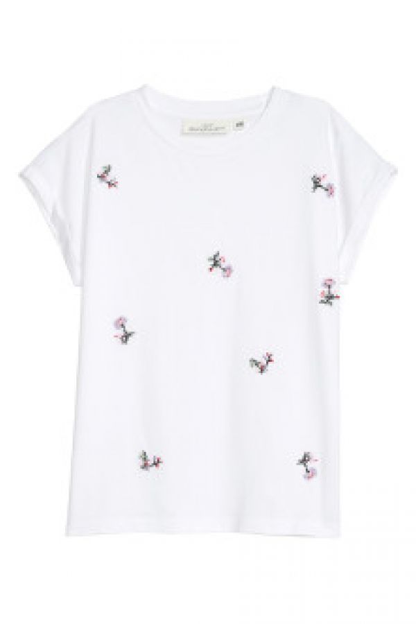  Tricou