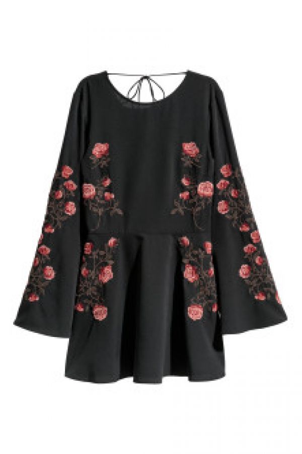  Rochie brodata
