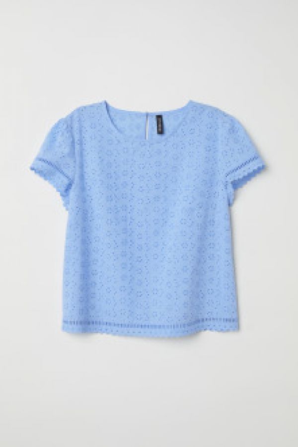  Bluza cu broderie englezeasca