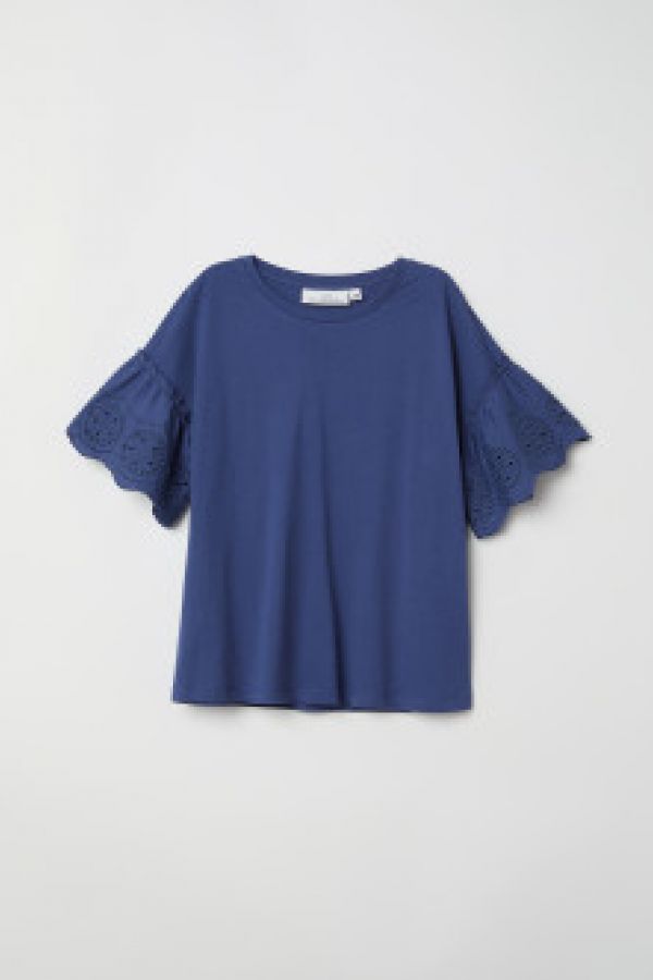  Tricou cu volane la maneci