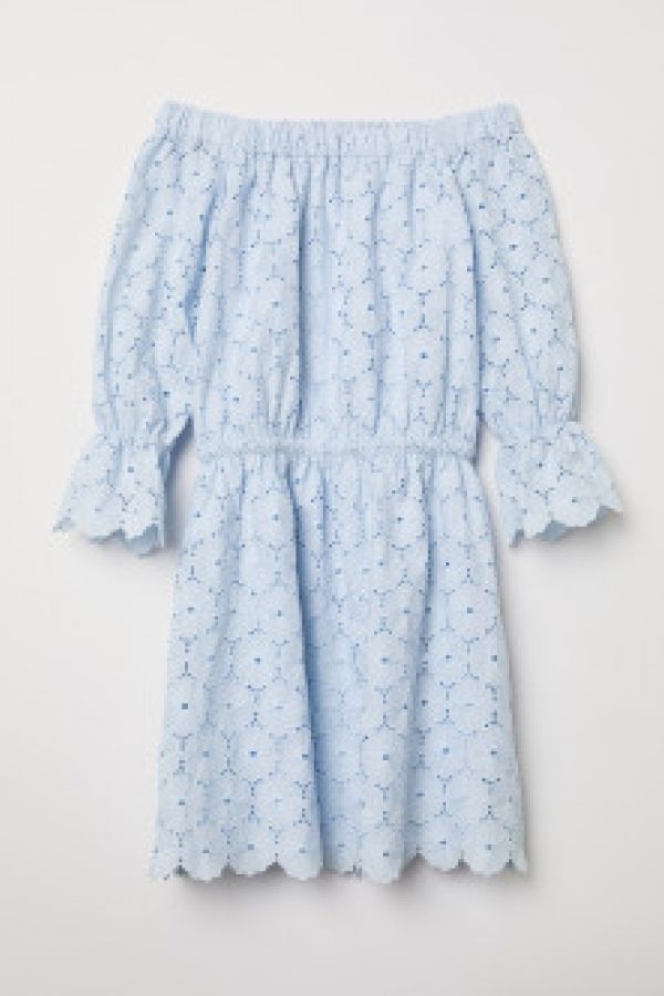  Rochie cu umerii goi