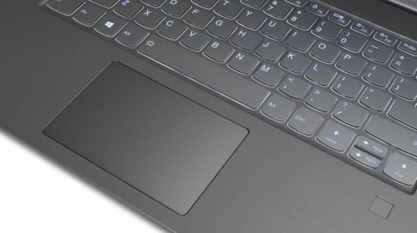  Laptop Lenovo V330-14IKB Intel Core Kaby Lake R (8th Gen) i7-8550U 256GB SSD 8GB AMD Radeon 530 2GB FullHD