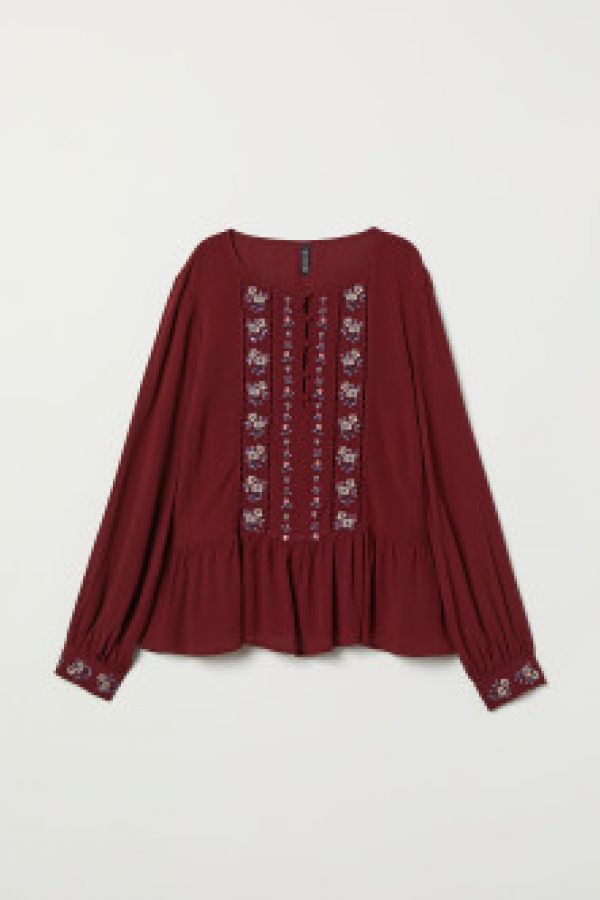  Bluza creponata cu broderie
