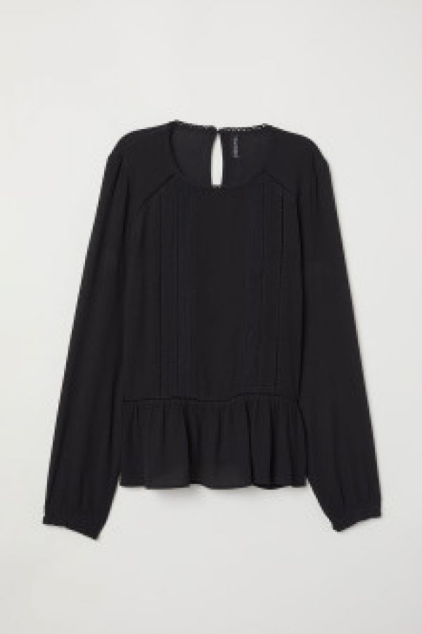  Bluza cu detalii de dantela