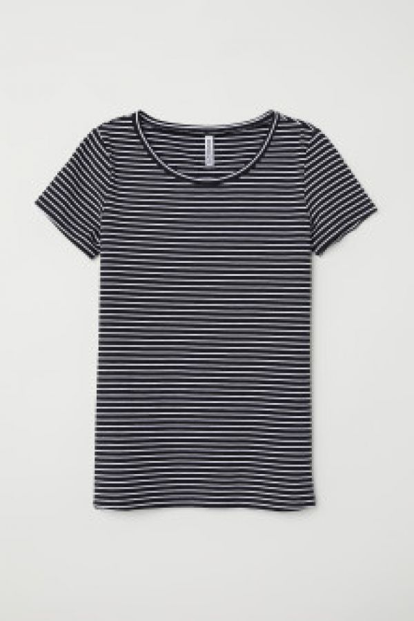  Tricou