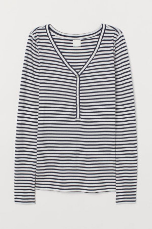  Bluza cu decolteu in V