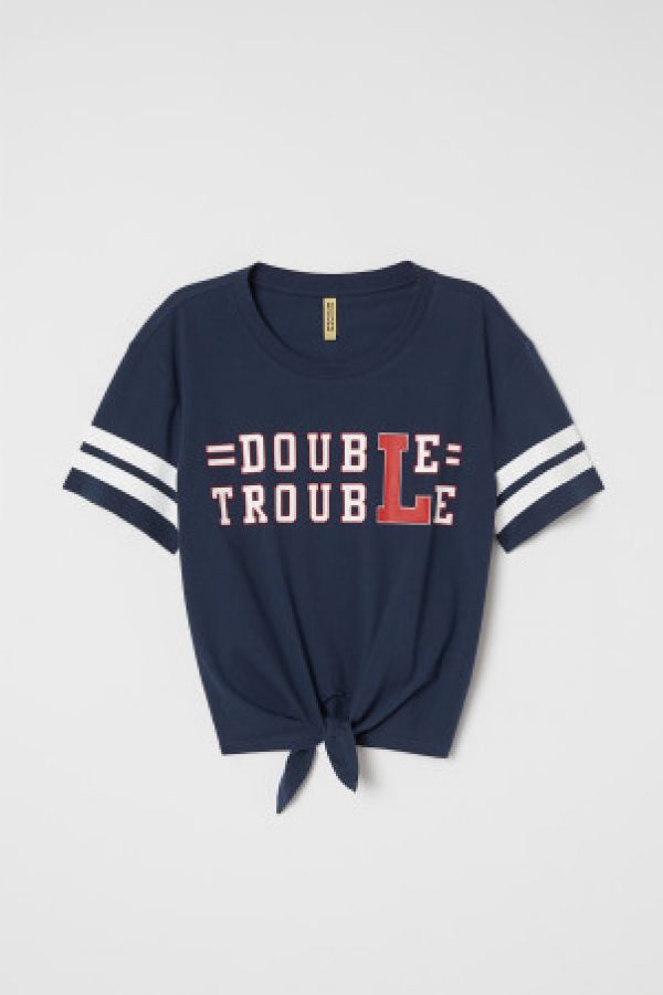  Tricou cu nod la baza
