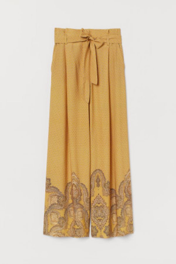  Pantaloni largi cu motive