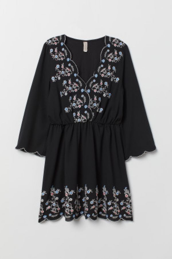  Rochie cu broderie