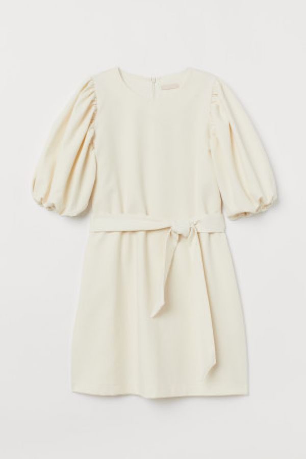  Rochie cu maneci bufante
