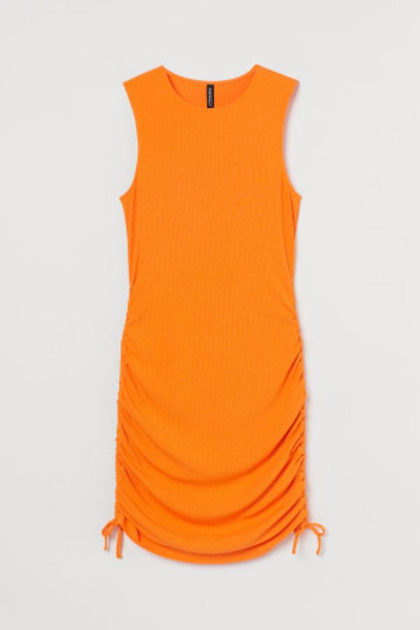  Rochie de jerseu reiata