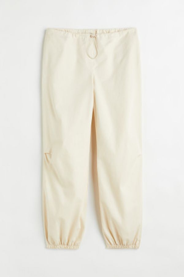  Pantaloni din nailon