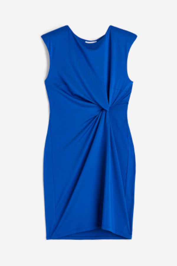  Rochie cu detaliu rasucit