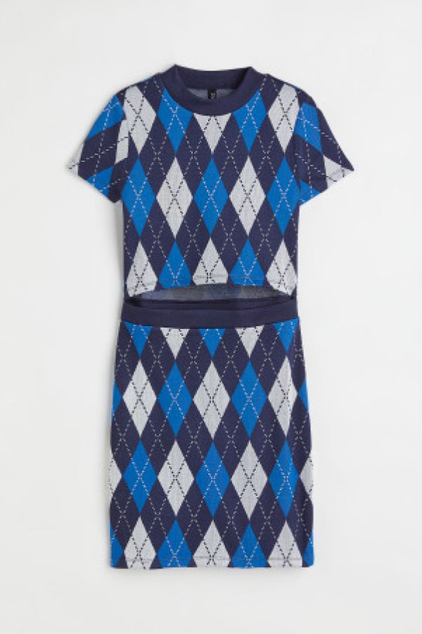  Rochie cu decupaj