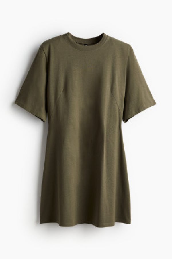  Rochie-tricou cu pernite la umeri