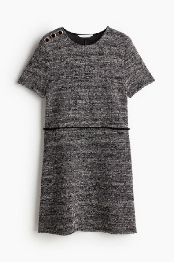  Rochie cu nasturi