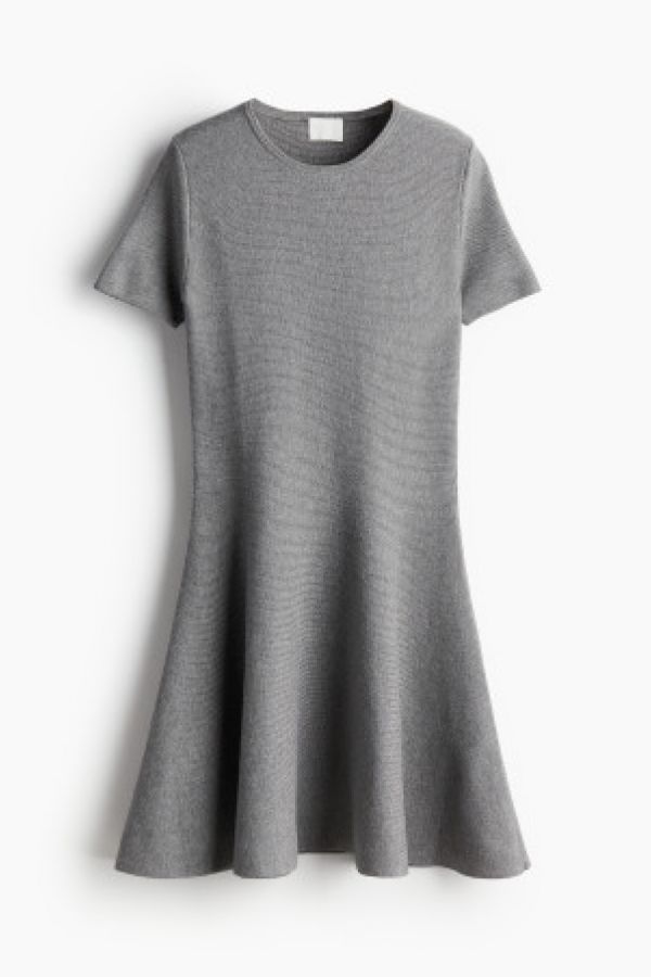  Rochie evazata