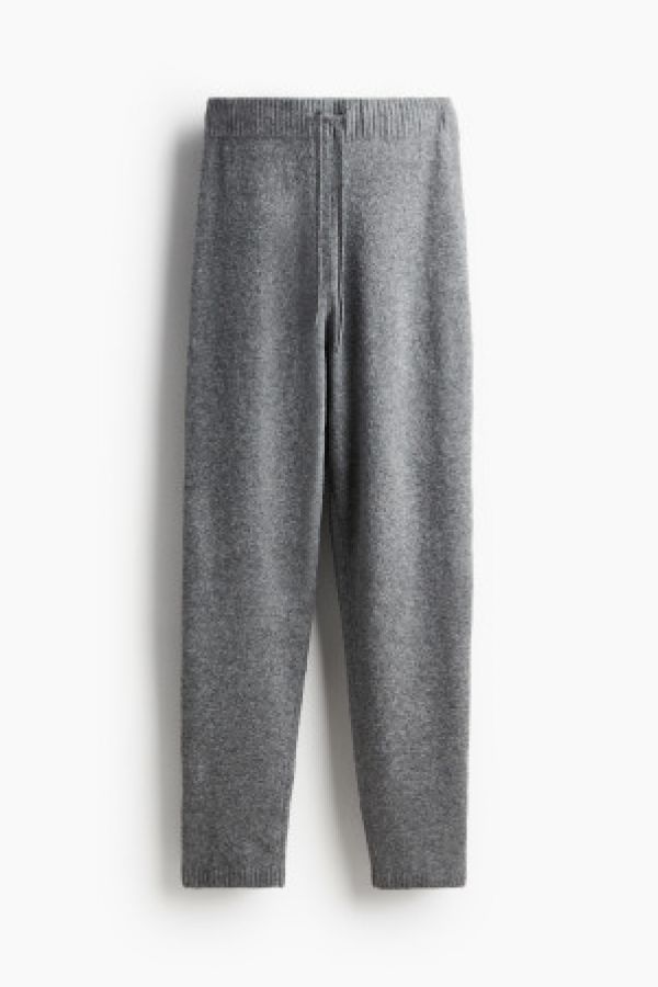  Pantaloni tip jogging tricotati fin