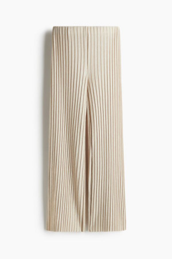  Pantaloni tricotati cu torsade