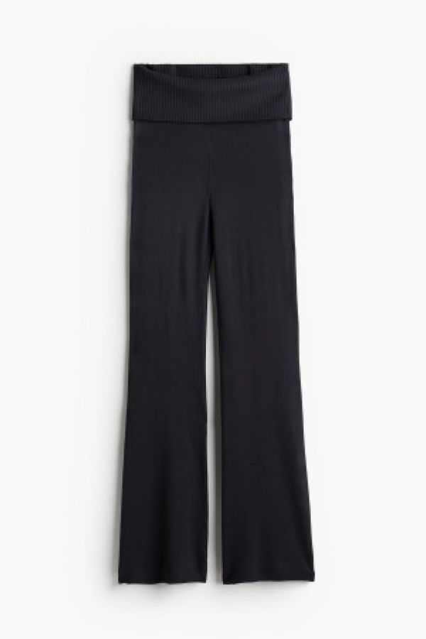  Pantaloni evazati tricotati fin