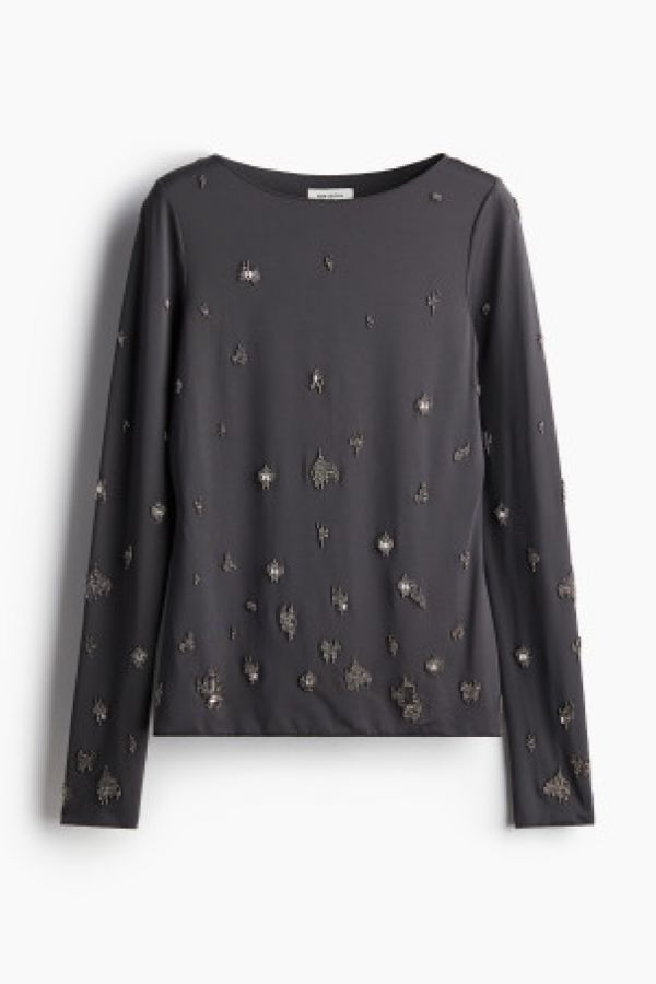  Bluza decorata cu margele