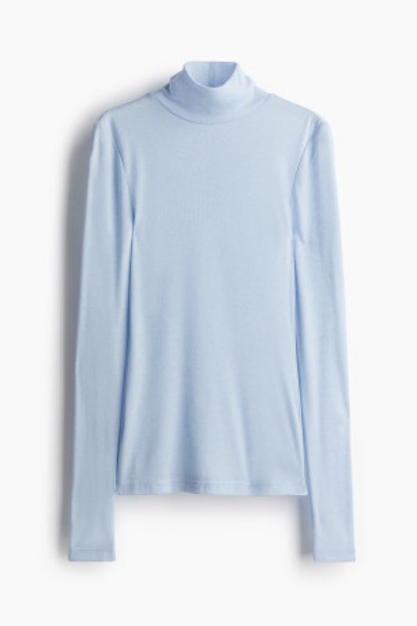  Bluza reiata cu guler inalt