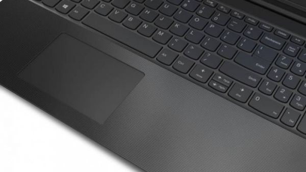  Laptop Lenovo V130-15IKB Intel Core Kaby Lake i5-7200U 256GB 8GB AMD Radeon 530 2GB FullHD