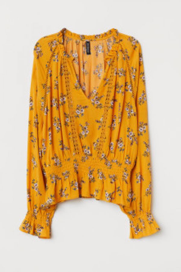  Bluza cu detalii de dantela